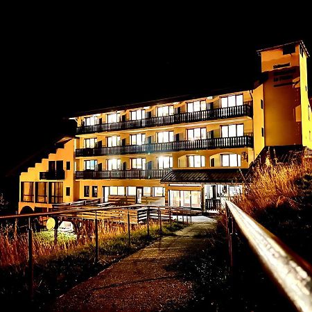 Hotel Le Piolet サン・マルタン・ド・ベルヴィル エクステリア 写真